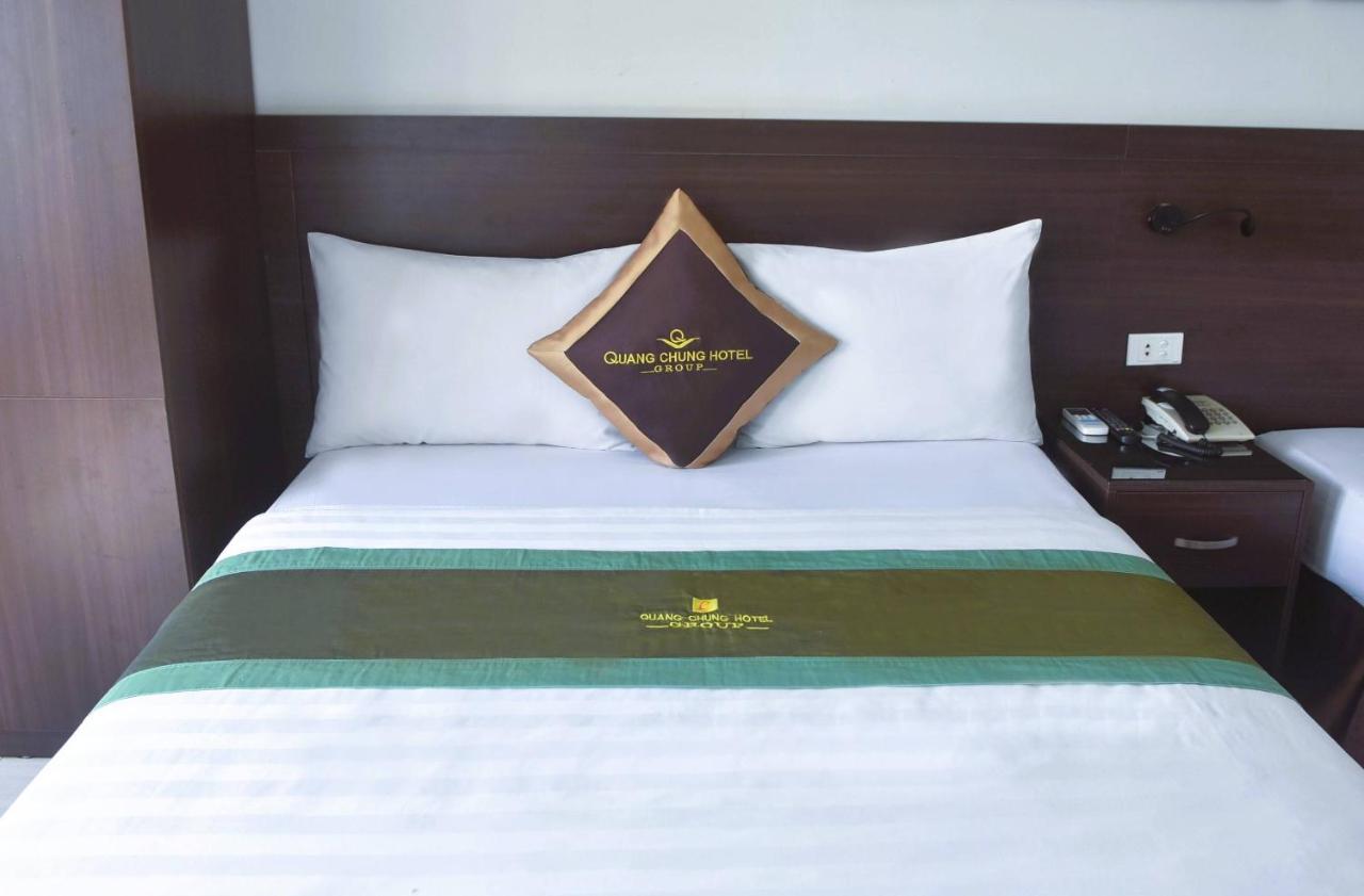 Sao Hotel Nguyen Ngoc Vu 河内 外观 照片